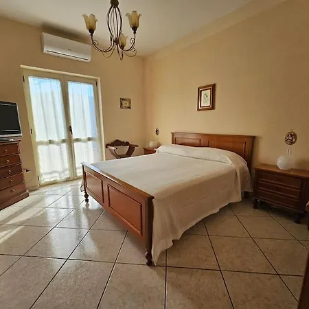 L'arco Holiday home Striano
